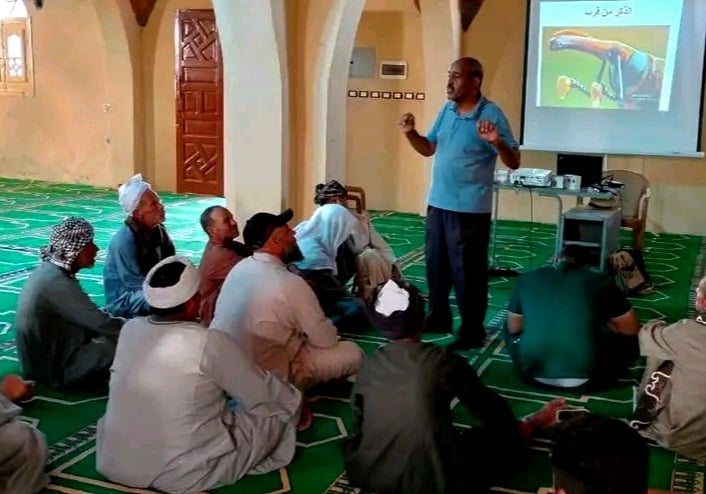 ندوات توعوية للمزارعين داخل المساجد