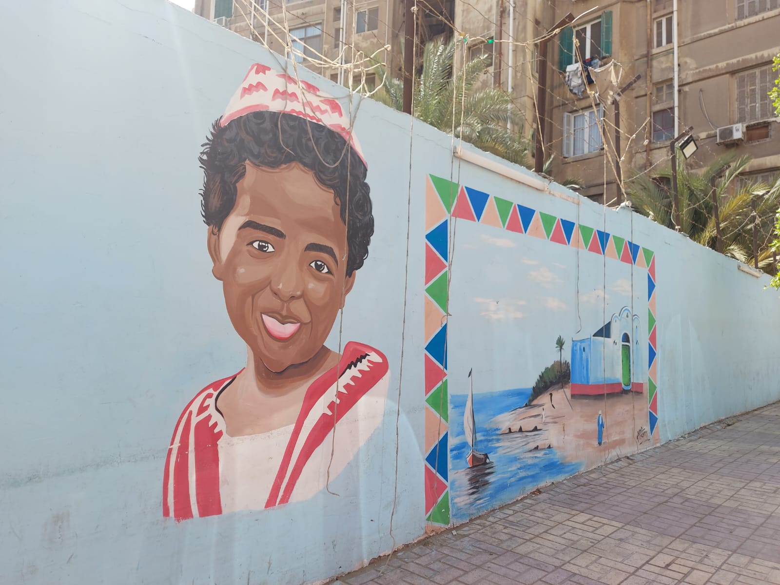 جرافيتى بالشوارع فى كوم الدكه