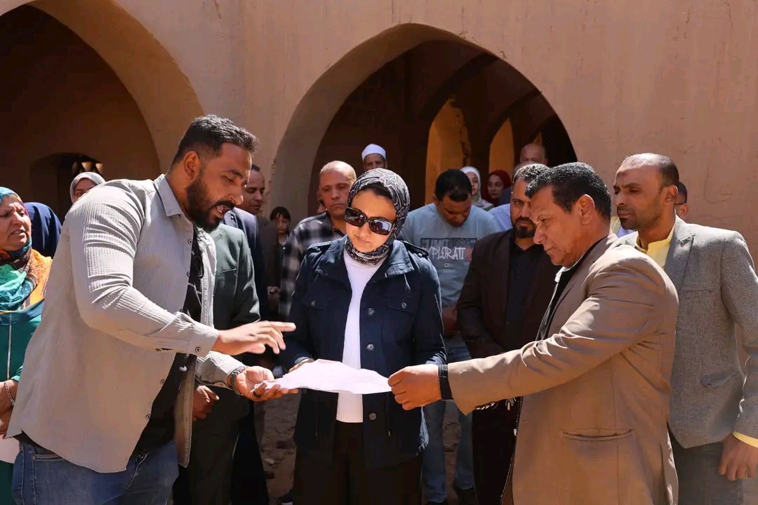 محافظ الوادي الجديد تتفقد مشروع التطوير