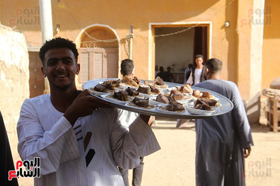 تقديم المأكولات