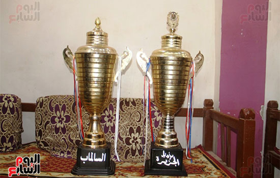 كؤوس-ضمن-جوائز-السباق