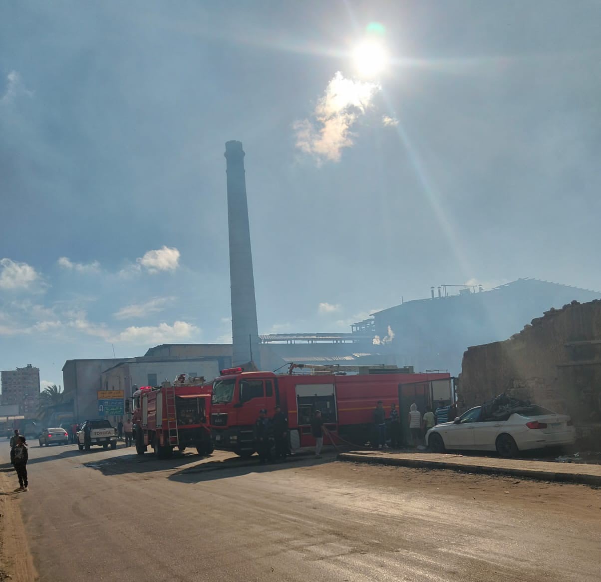 دون إصابات السيطرة علي حريق ارض فضاء