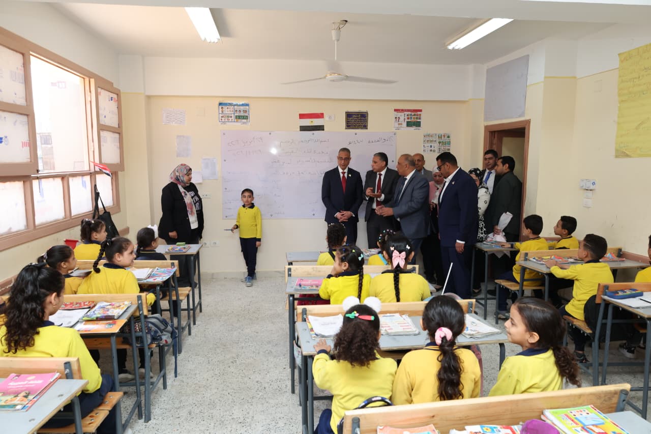 محافظ الجيزة يفتتح مدرستي المدينة المنورة الرسمية لغات وخاتم المرسلين الابتدائية