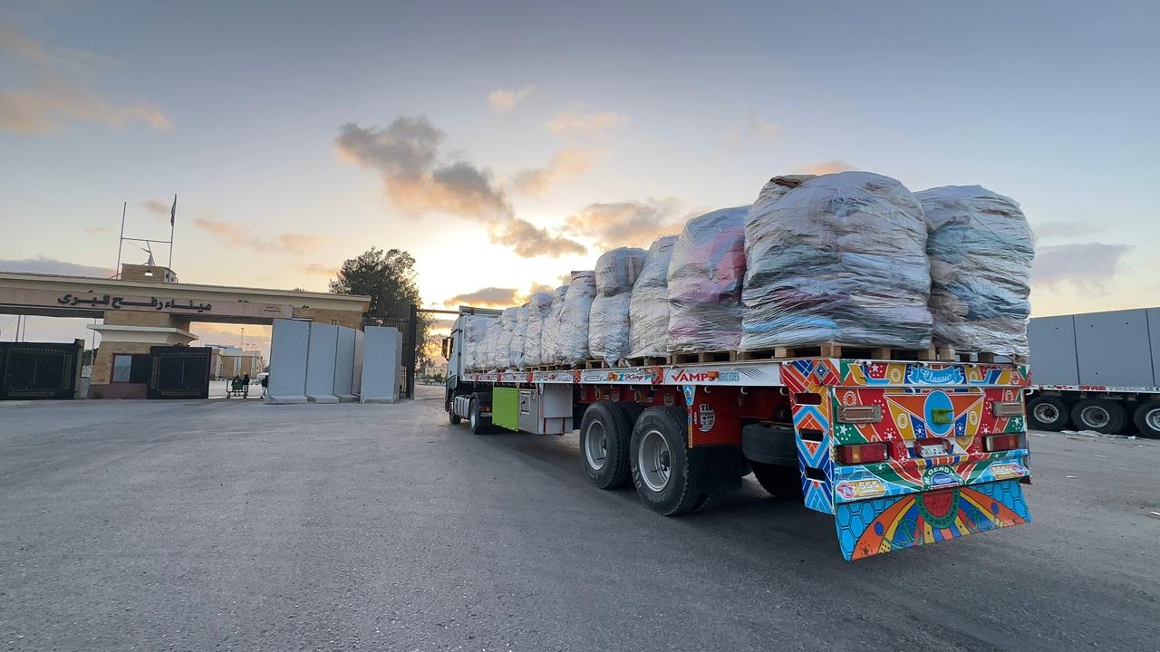 قوافل زاد العزة الى غزة