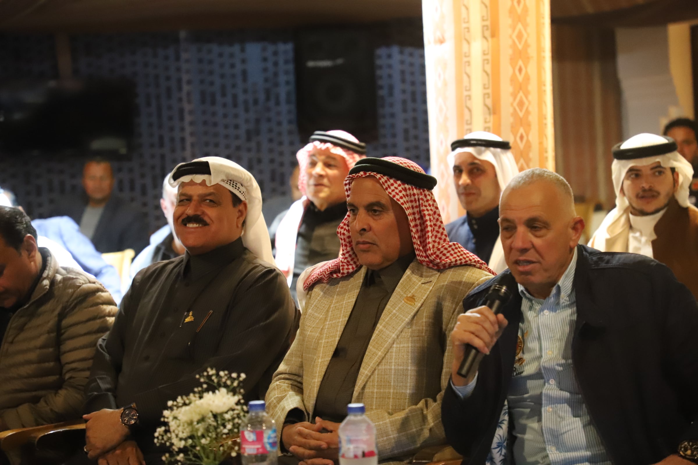 مناقشات حوارية