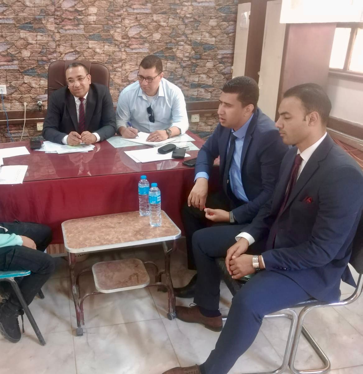 فحص واقعة تعدي إحدى المعلمات بالضرب على تلميذ (1)