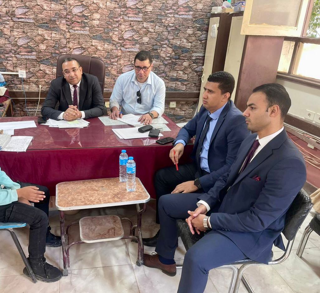 فحص واقعة تعدي إحدى المعلمات بالضرب على تلميذ (2)