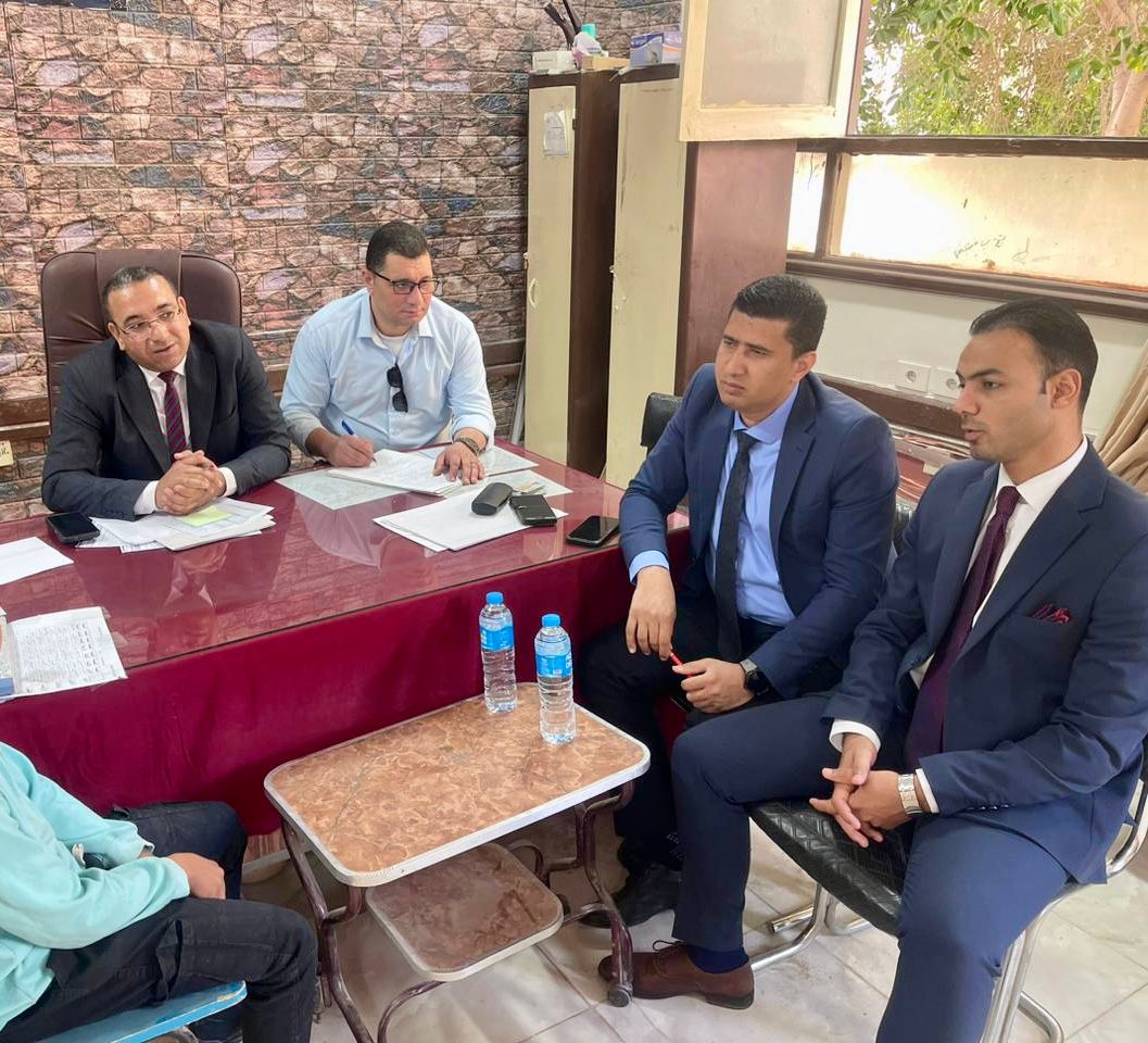 فحص واقعة تعدي إحدى المعلمات بالضرب على تلميذ (5)