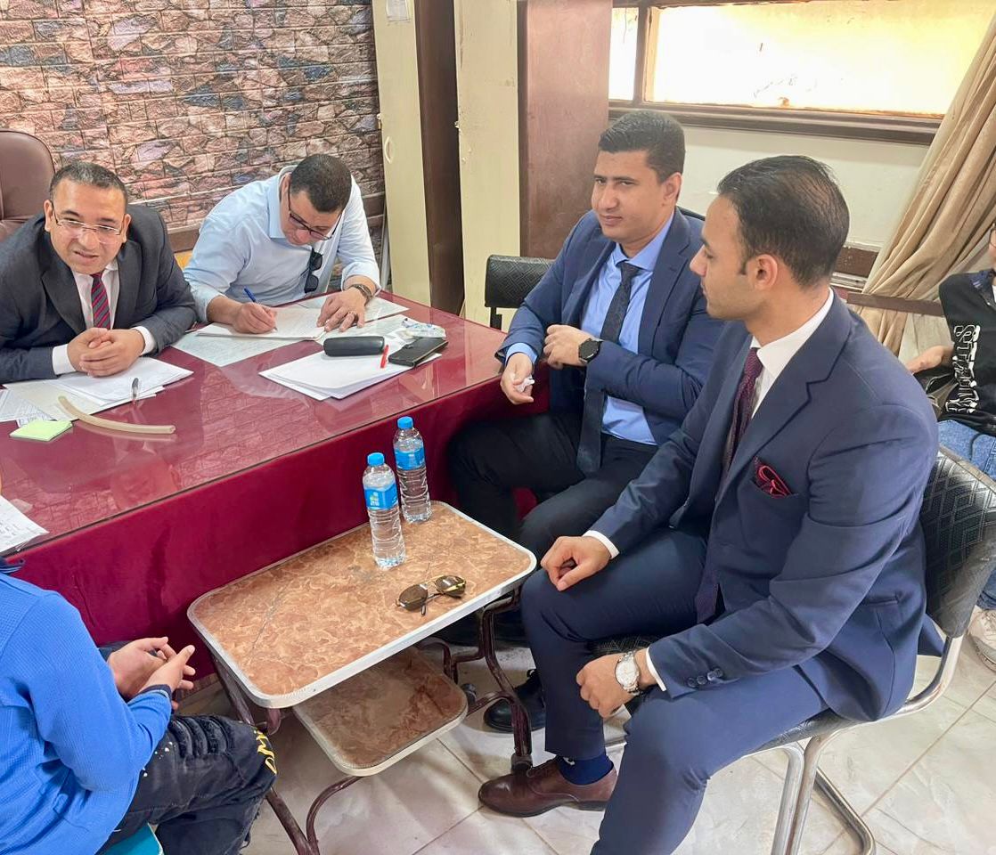 فحص واقعة تعدي إحدى المعلمات بالضرب على تلميذ (3)