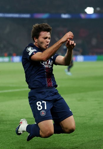 احتفال جواو نيفيز