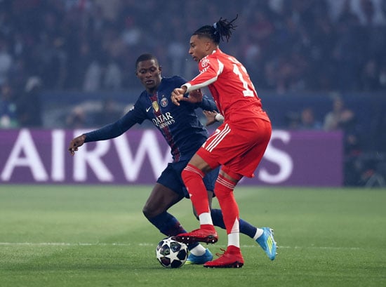 مباراة بي إس  والبايرن