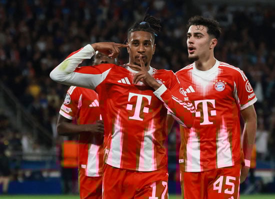 احتفال مايكل أوليس