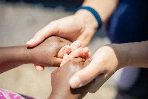 يوم اليتيم يوم اليتيم