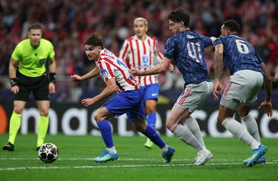 مباراة أرسنال وأتليتكو مدريد