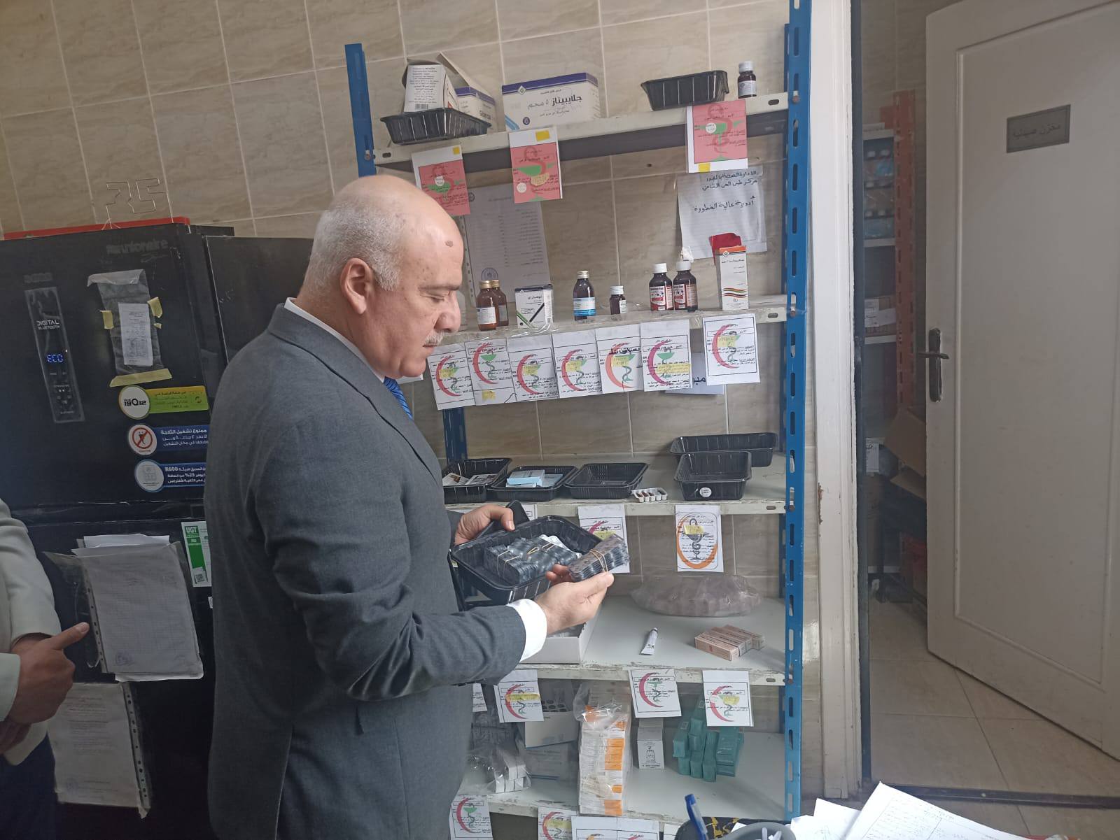 مراجعة توافر الأدوية