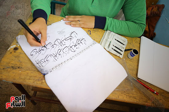 فصول طالبات دبلوم الخط العربى (6)
