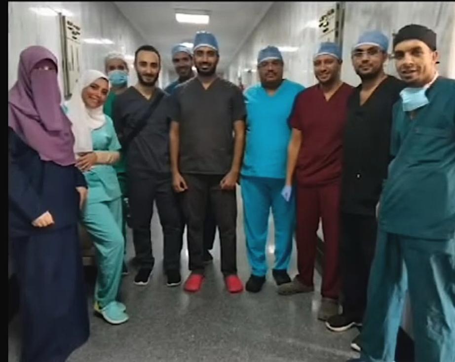 الفريق الطبى المعالج