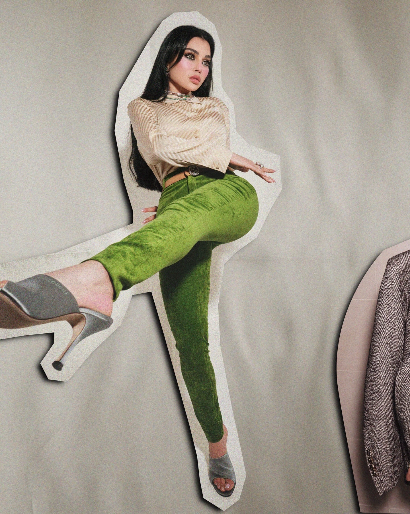 اطلالة هيفاء وهبي بمناسبة عيد الفصح