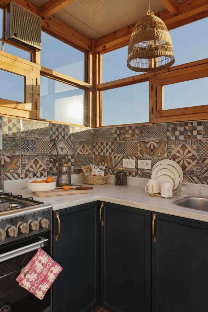 تجهيزات المطبخ داخل بيت فلفل التراثى بإسنا تجهيزات المطبخ داخل بيت فلفل التراثى بإسنا