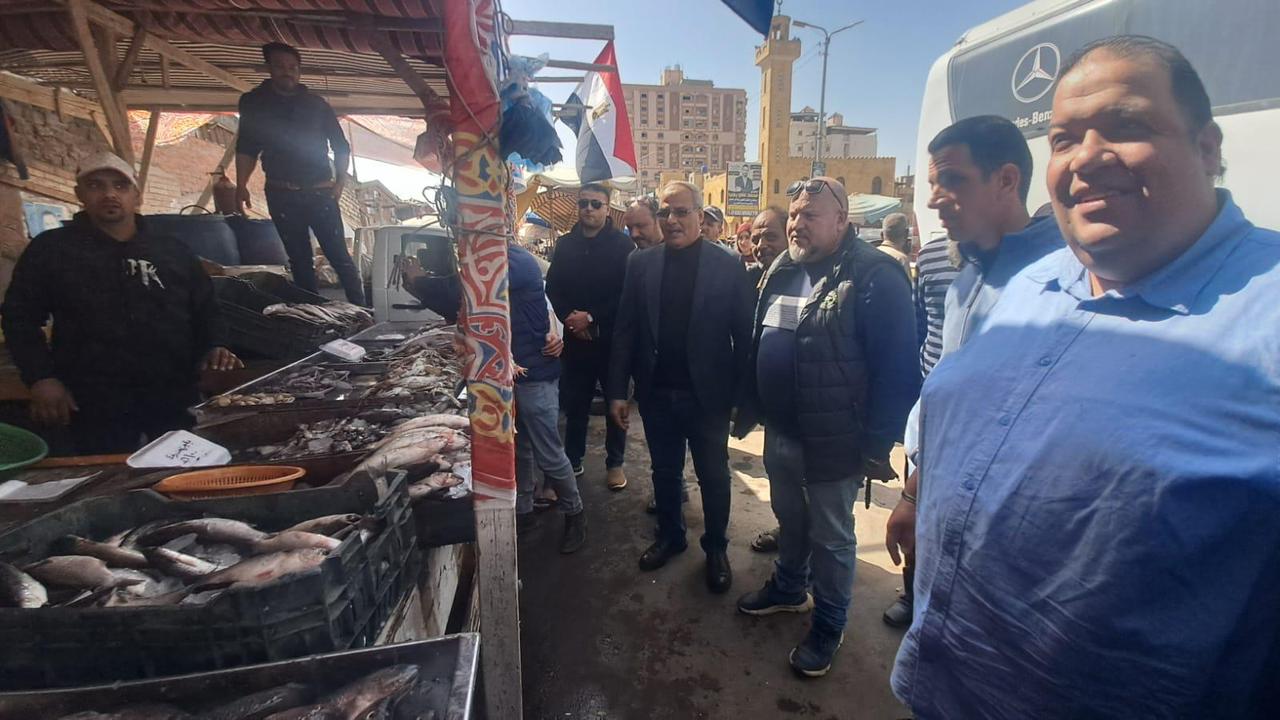 رئيس مدينة بلطيم يتابع المبادرة