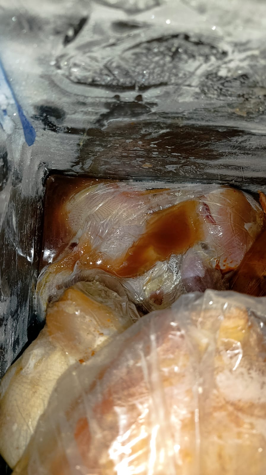 دم على الدواجن المضبوطة خلال الحملة دم على الدواجن المضبوطة خلال الحملة