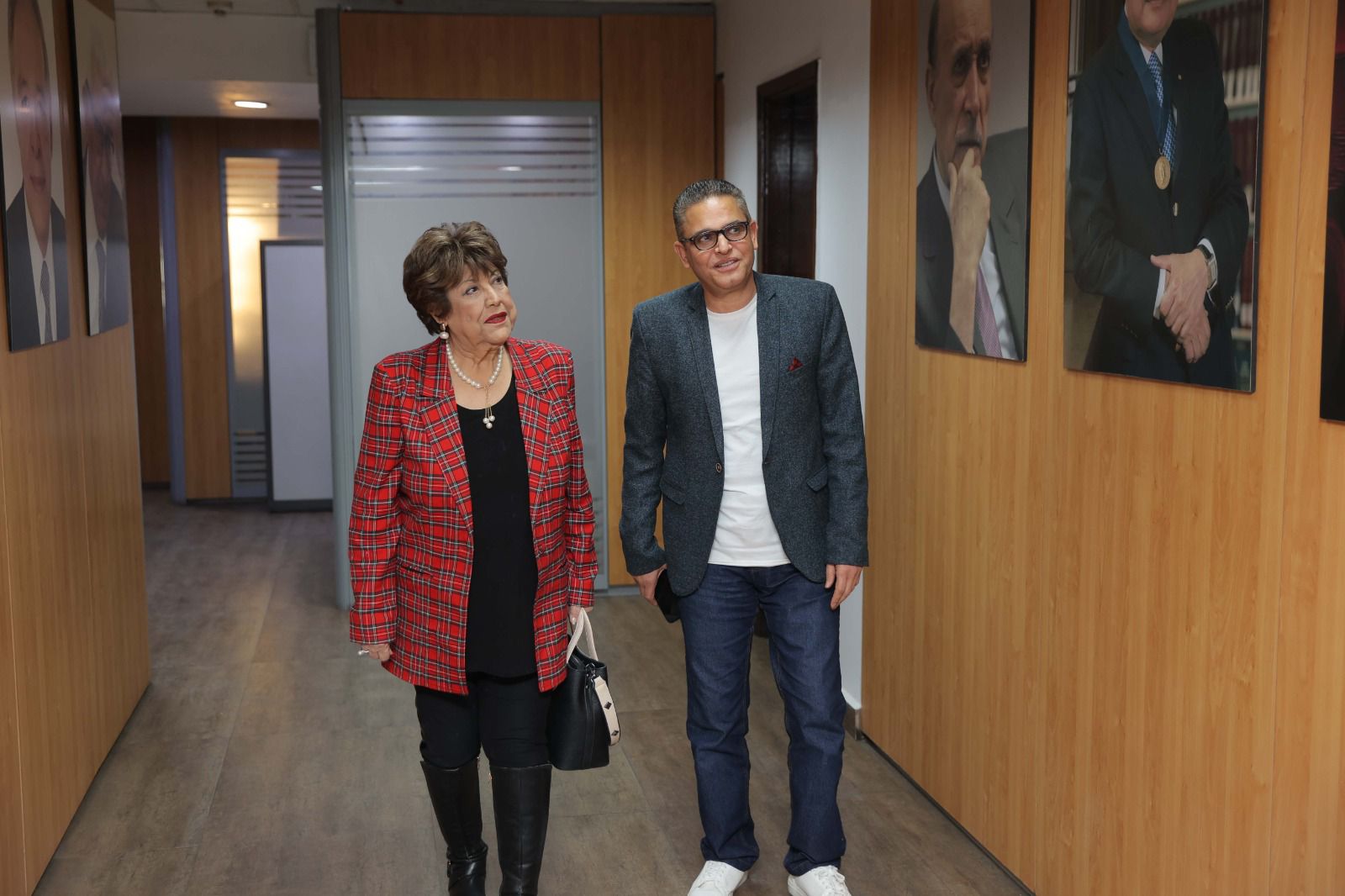 إيناس جوهر مع رئيس تحرير اليوم السابع