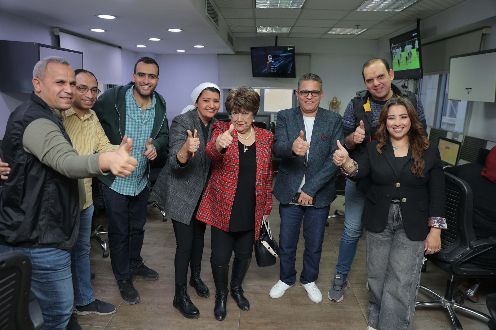 الإذاعية الكبيرة إيناس جوهر