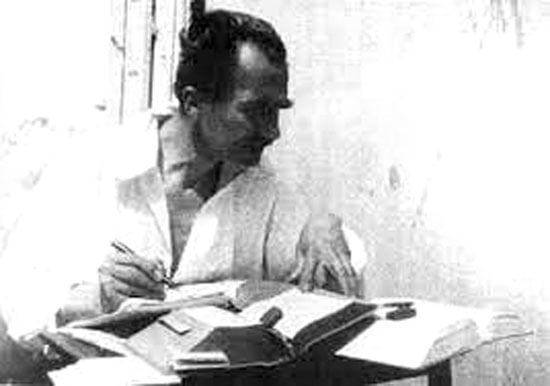 نيكوس كازانتزاكيس نيكوس كازانتزاكيس