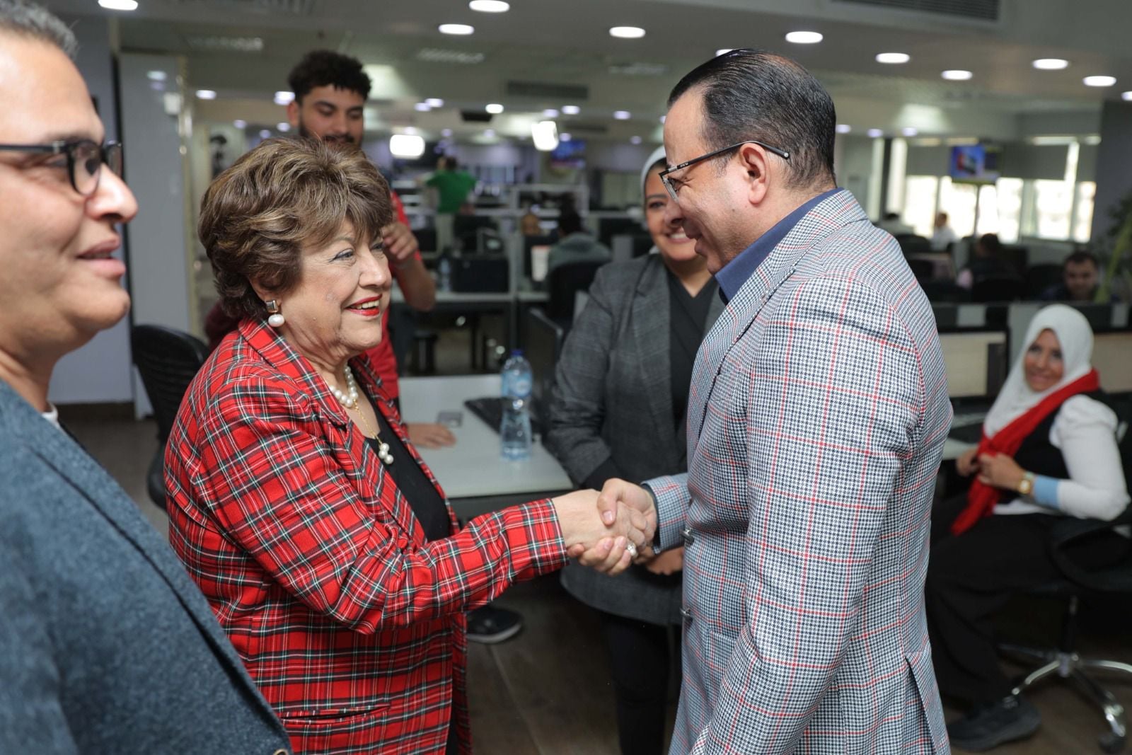 دندراوي الهواري مع إيناس جوهر