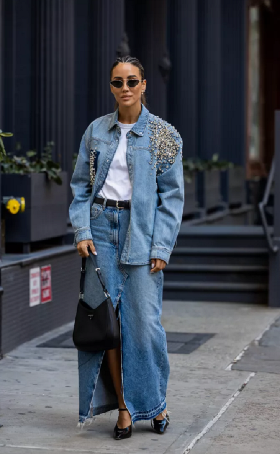 جاكت جينز مع جيبة جينز