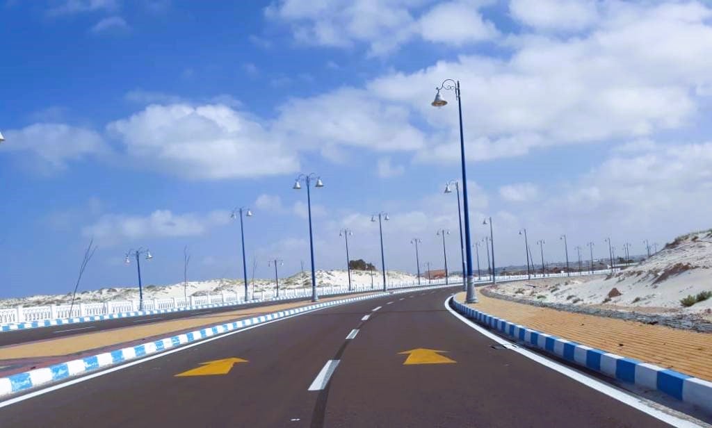 مدخل كورنيش مطروح الجديد عند طريق شاطئ الغرام