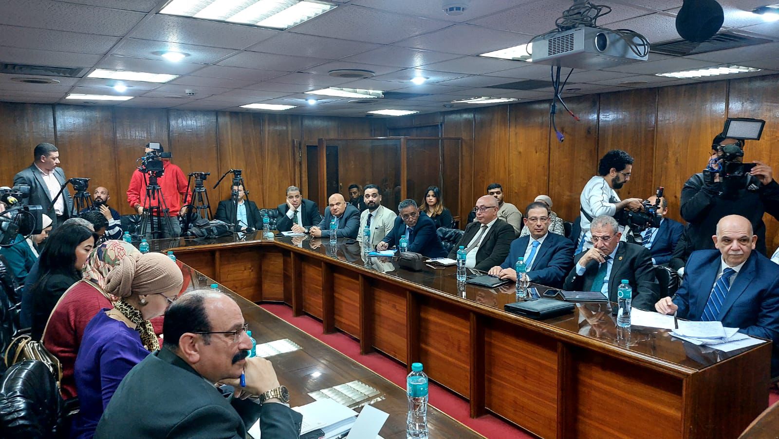جانب من ندوة الحرب على ايران جانب من ندوة الحرب على ايران