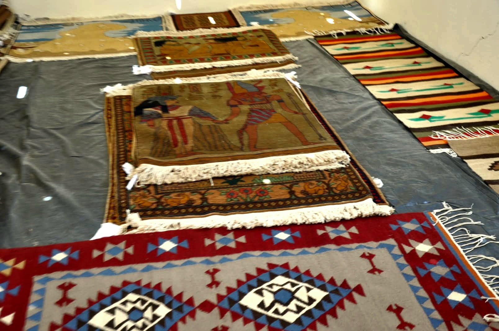 احدى منتجات السجاد اليدوى باللواء صبيح