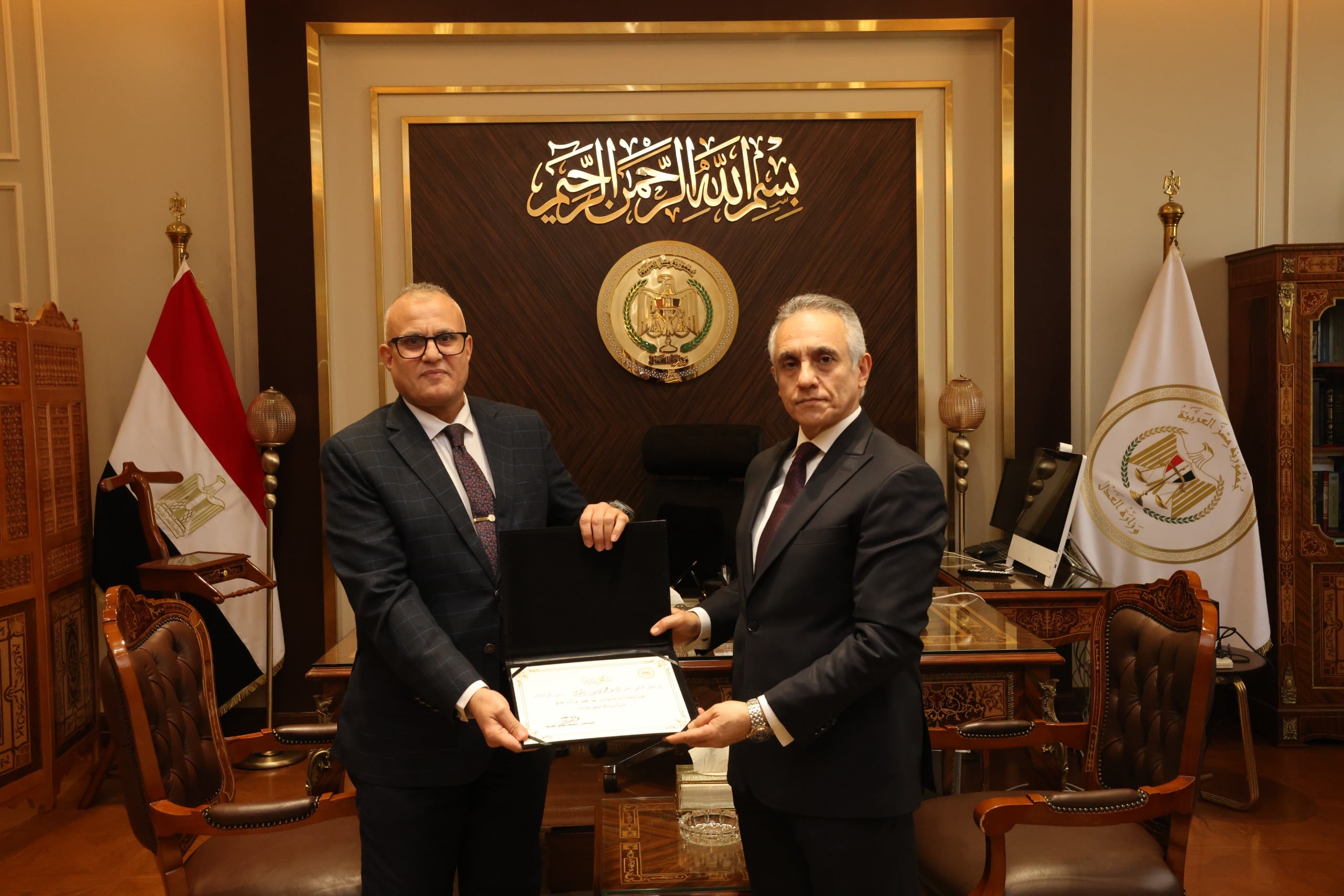 dbb9992d-c0b0-427c-86a4-3ef8f69c3f79 dbb9992d-c0b0-427c-86a4-3ef8f69c3f79