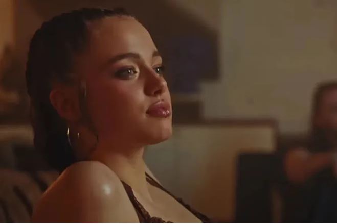 شيلوه نويل جولي