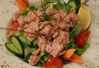 سلطة التونة