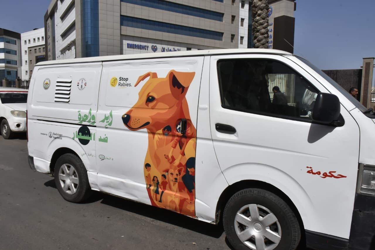 احدى سيارات الحملة احدى سيارات الحملة