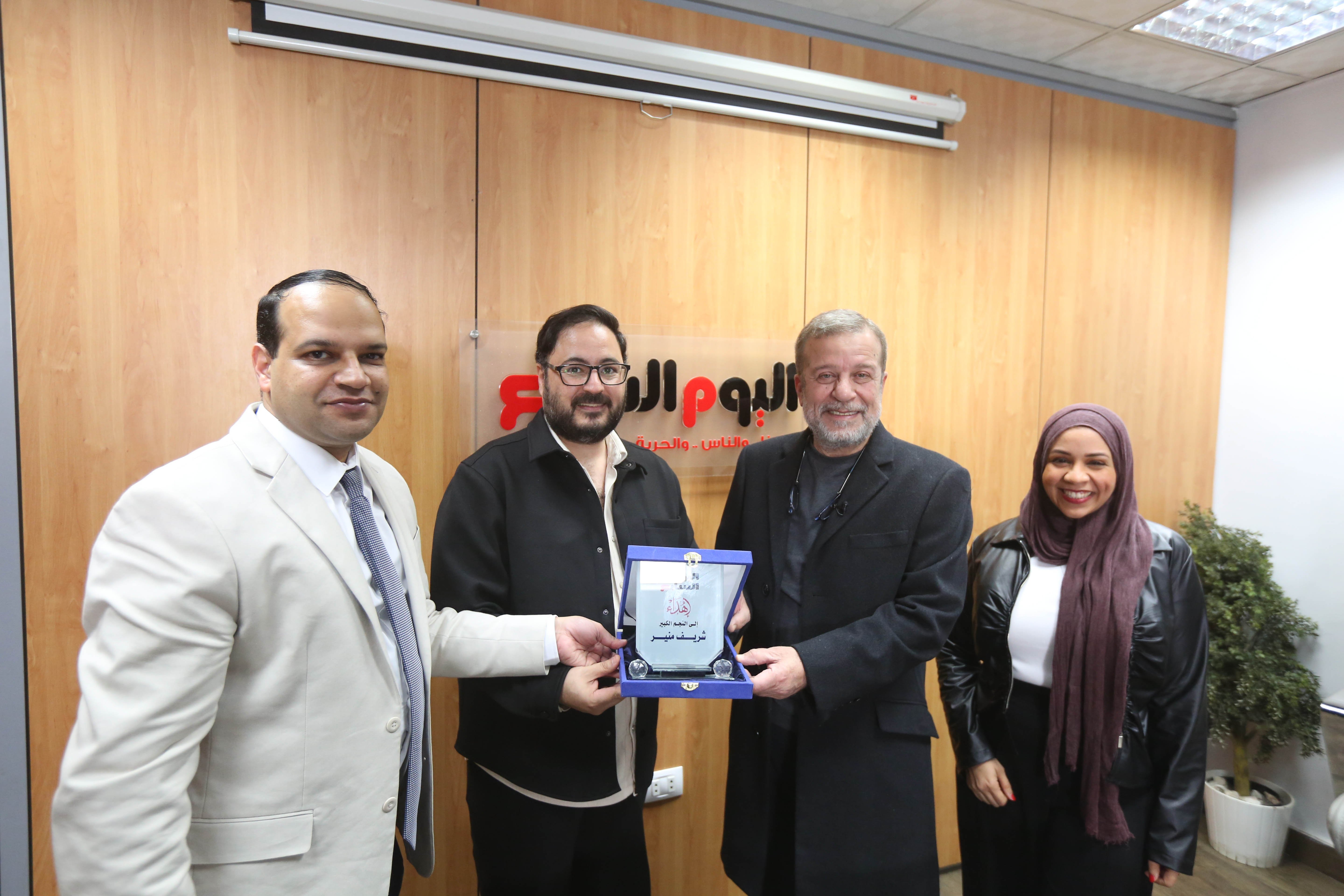 ندوة شريف منير ندوة شريف منير