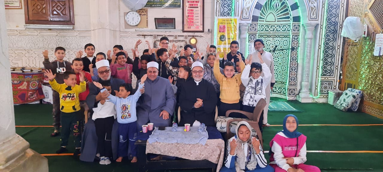 أطفال بشائر الخير المشاركين فى المبادرة أطفال بشائر الخير المشاركين فى المبادرة