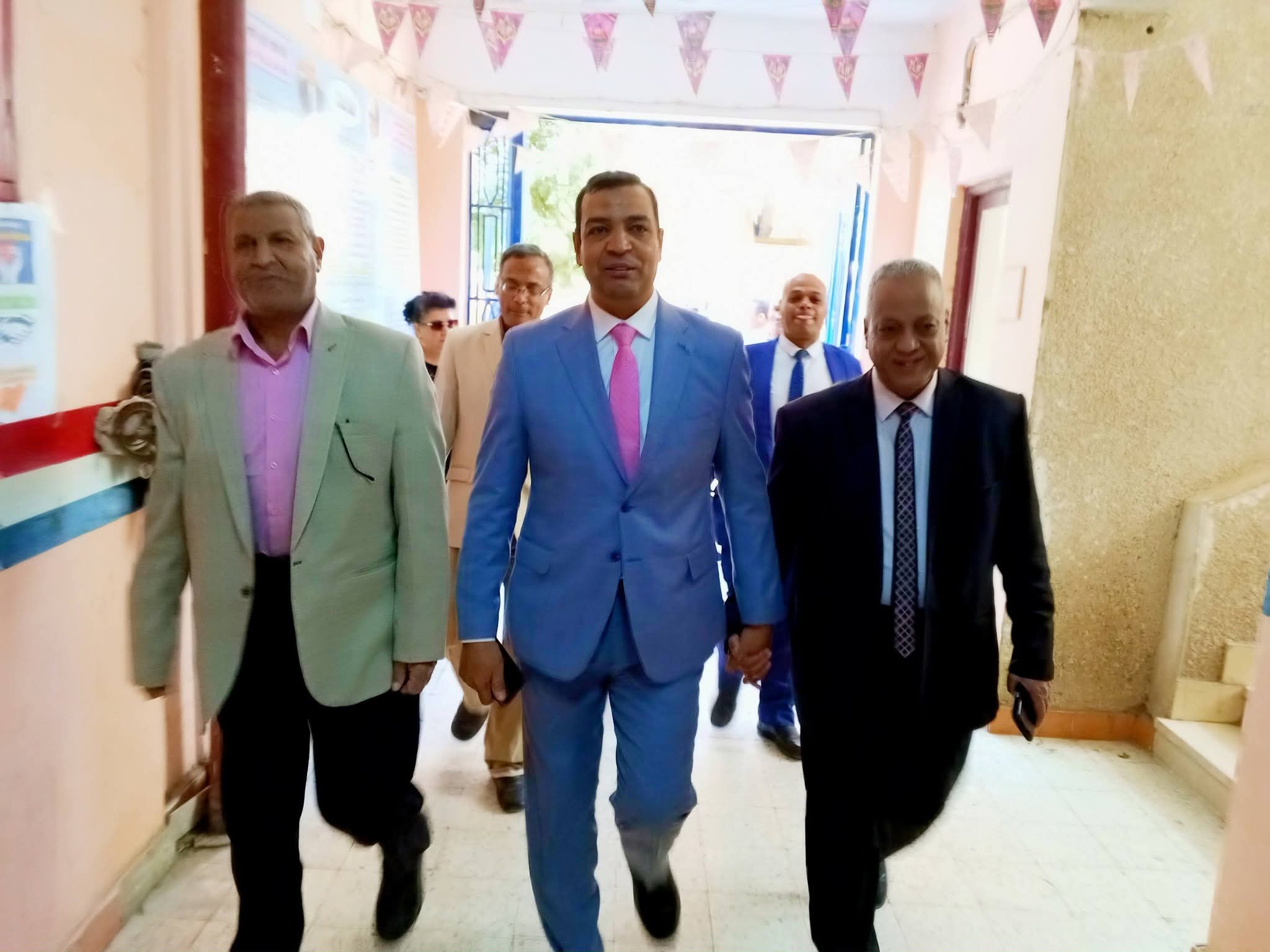 إدارة جرجا التعليمية تنظم محاضرة لتعريف طلبة أولى ثانوى بالبكالوريا