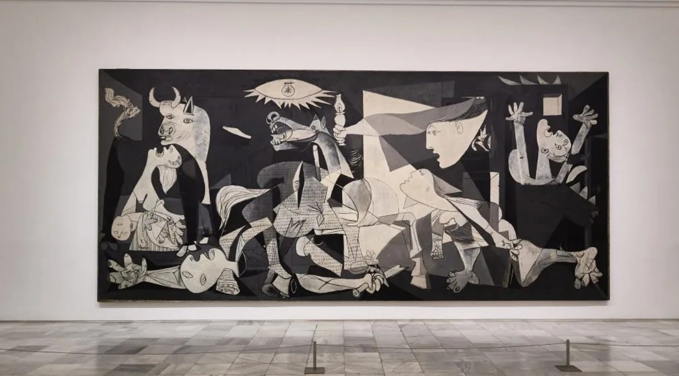 لوحة جيرنيكا للفنان بيكاسو