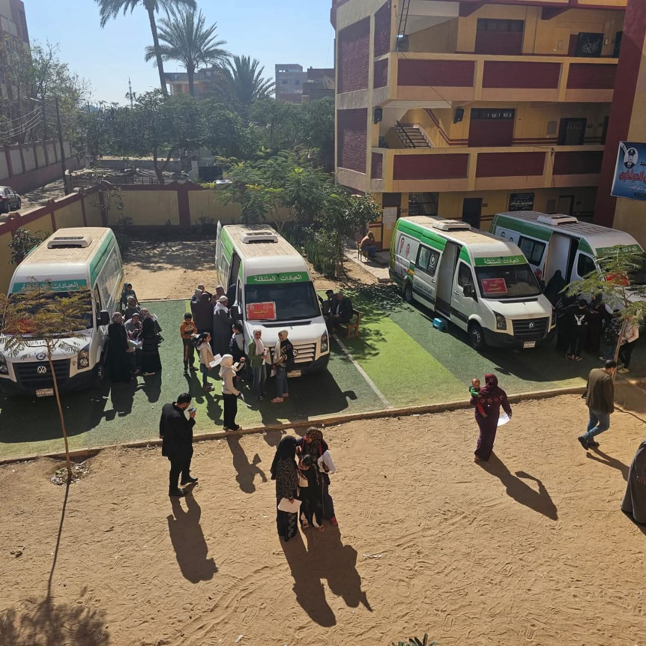 القوافل الطبية بمبادرة حياة كريمة القوافل الطبية بمبادرة حياة كريمة