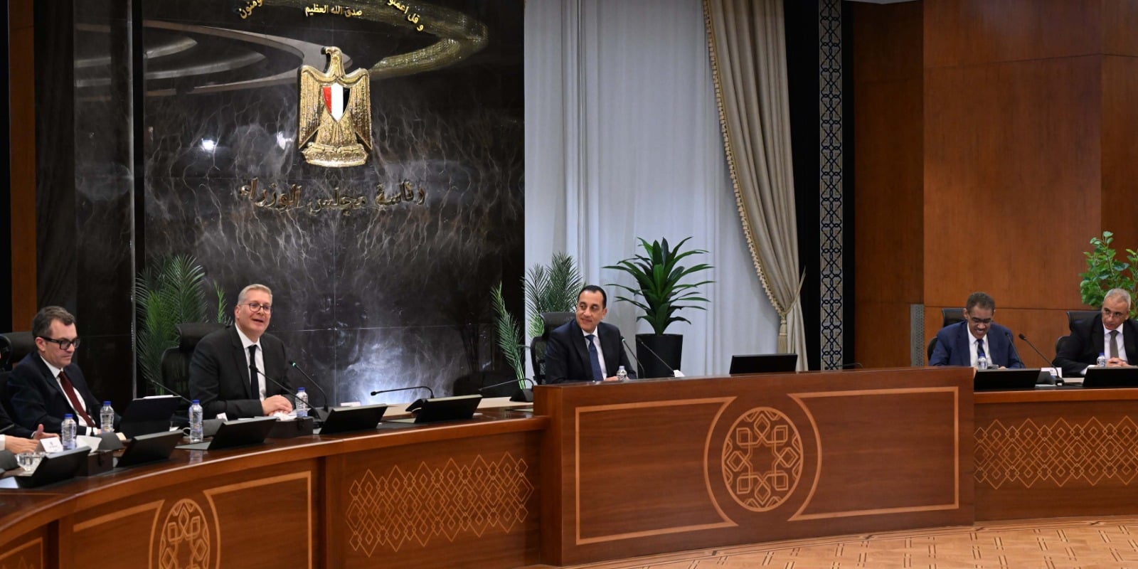 اجتماع مجلس الوزراء (2)