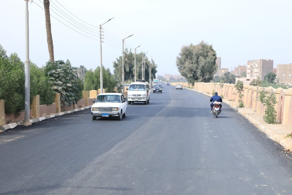 طرق سوهاج الجديدة فى الجمهورية الجديدة (14)