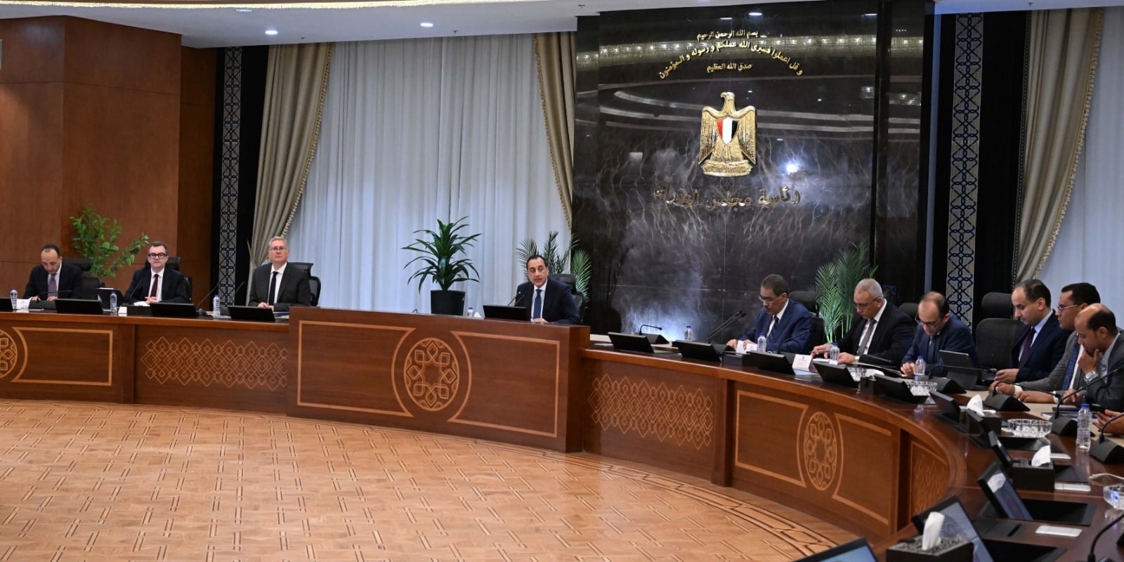 اجتماع مجلس الوزراء (4)