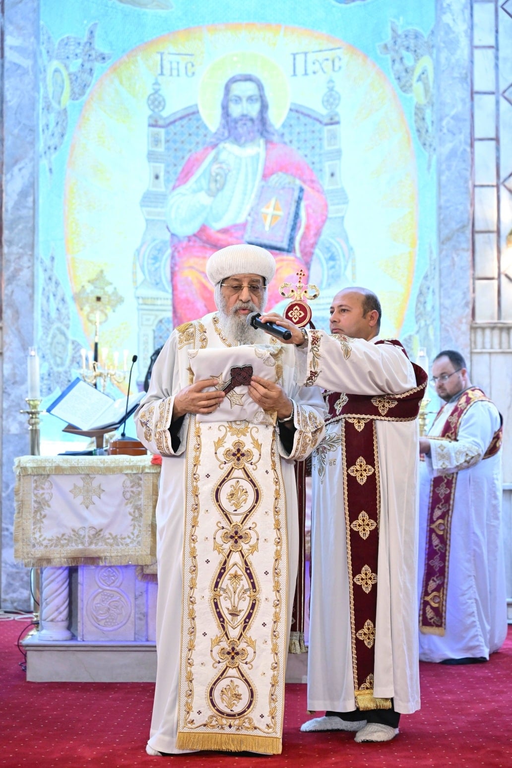 قداسة البابا