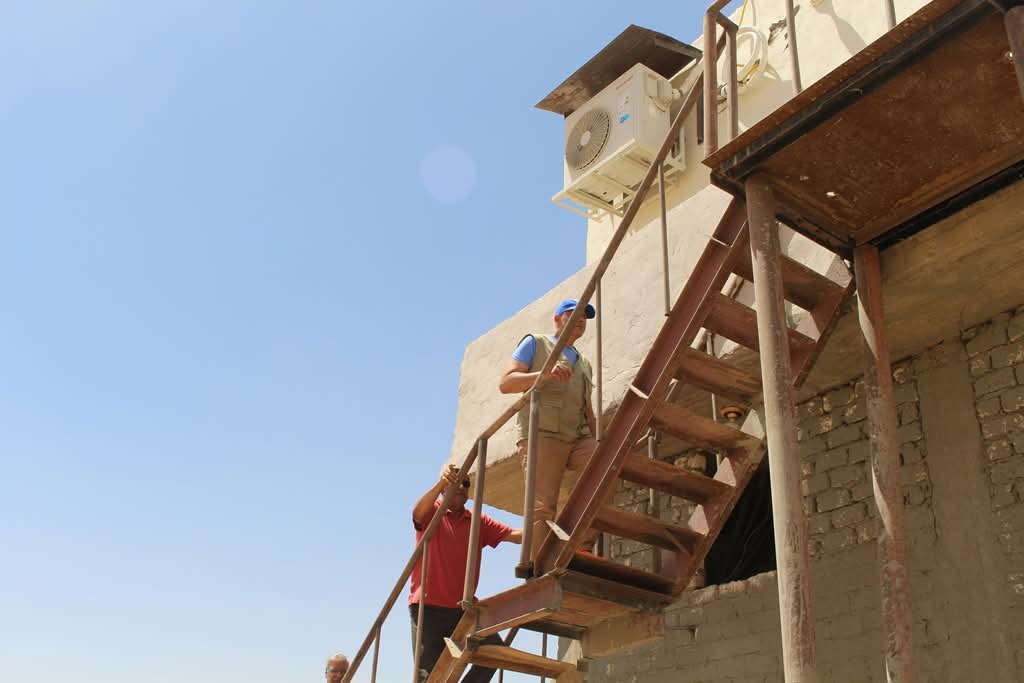 جانب من تشغيل الكسارة جانب من تشغيل الكسارة