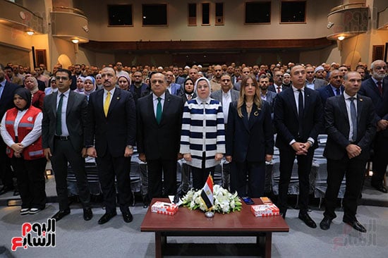 الحضور الحضور