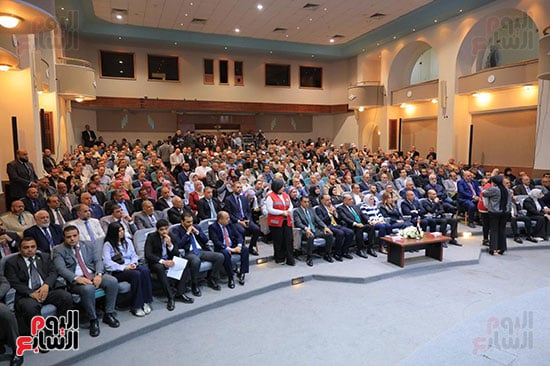 جانب من الحضور جانب من الحضور