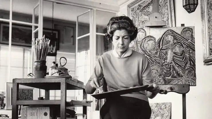 إنجى أفلاطون